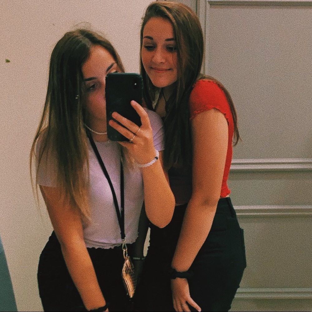 Meet your Posher, Marissa & lauren